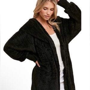 NWT Black Plush Pocketed Hoodie Cardigan One Size